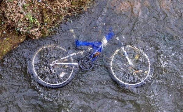 川の水難事故